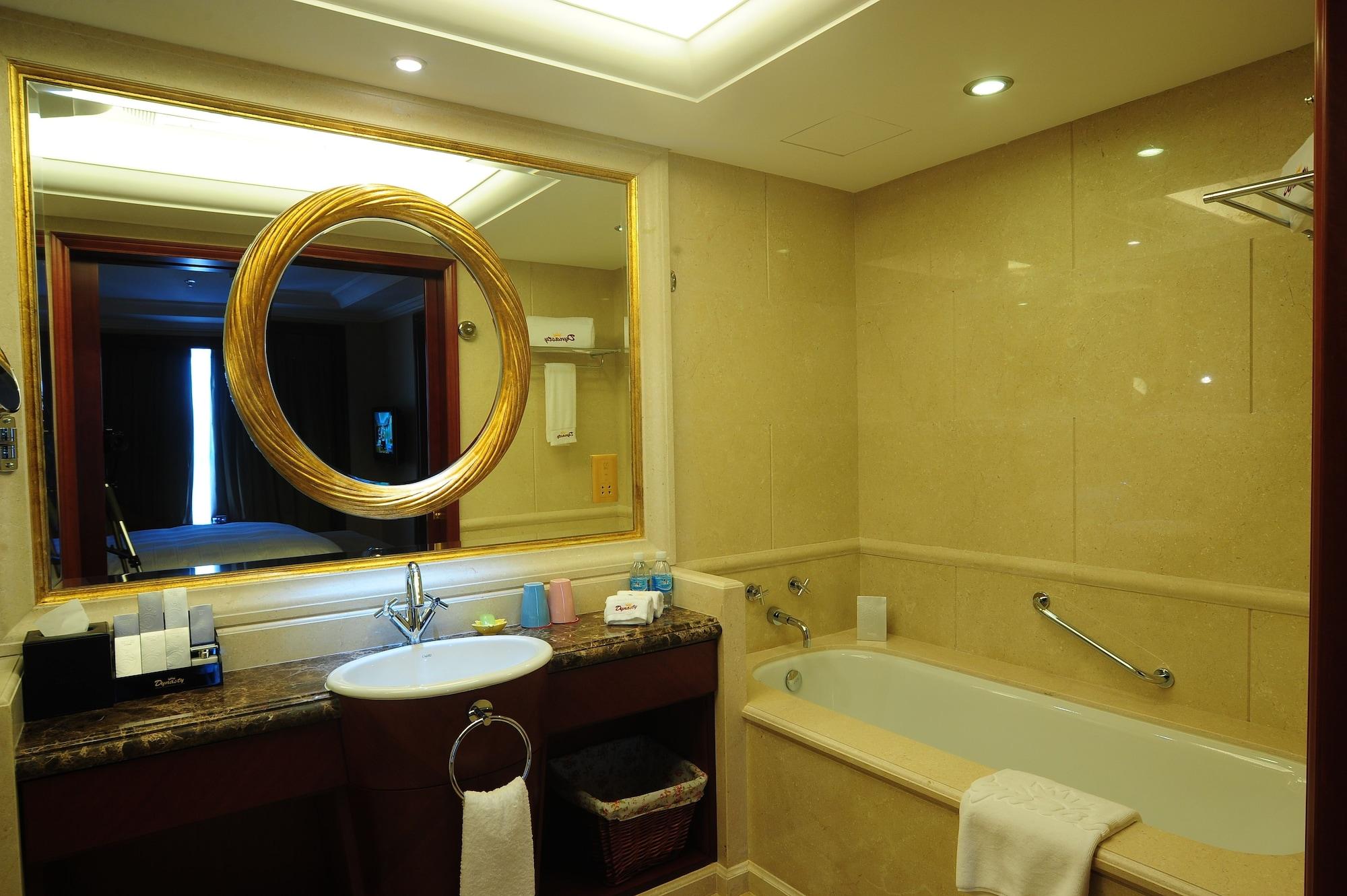 Dynasty International Hotel Dalian Jinzhou  Exterior foto